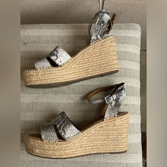 Franco Sarto Women's Talya Wedge Platform
Sandals Size 10M - Picture 5 of 10
